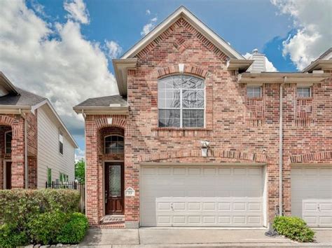 Townhouses for Sale in Midtown, TX